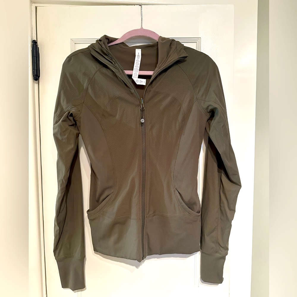 BRAND NEW WITHOUT TAGS LULULEMON JACKET